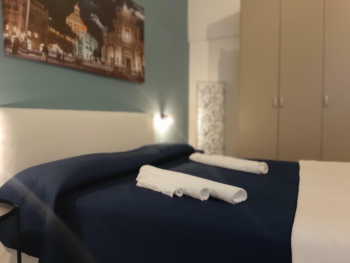 Il Vicolo Home 卡塔尼亚 外观 照片